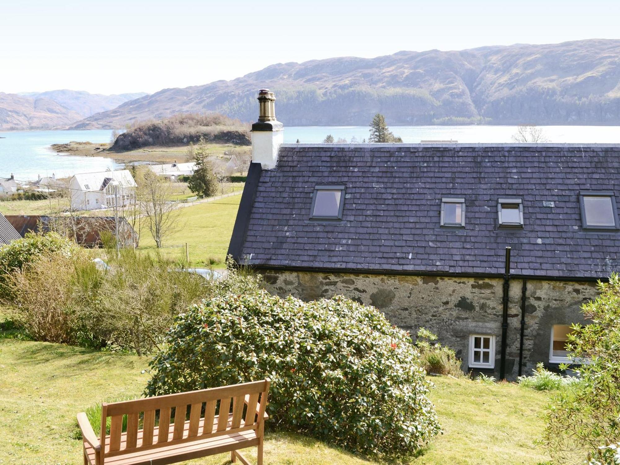 Elmbank Villa Lochcarron Exteriör bild